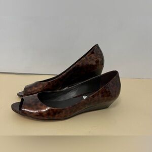 Cole Haan Tortoise Brown Patent Peep Toe Low Wedge Shoes